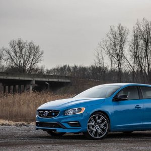 2017-Volvo-V60-Polestar-113.jpg